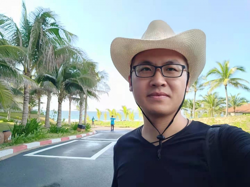 李國亮照片1.jpg 李國亮照片1.jpg