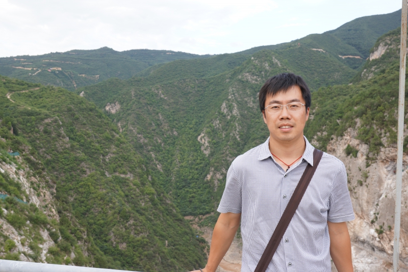 陳曉年2.JPG 陳曉年2.JPG